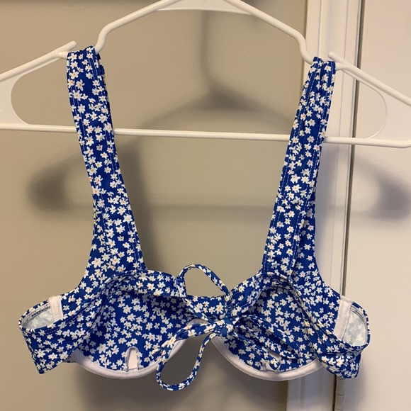 SOLD - Picture 2 of 4